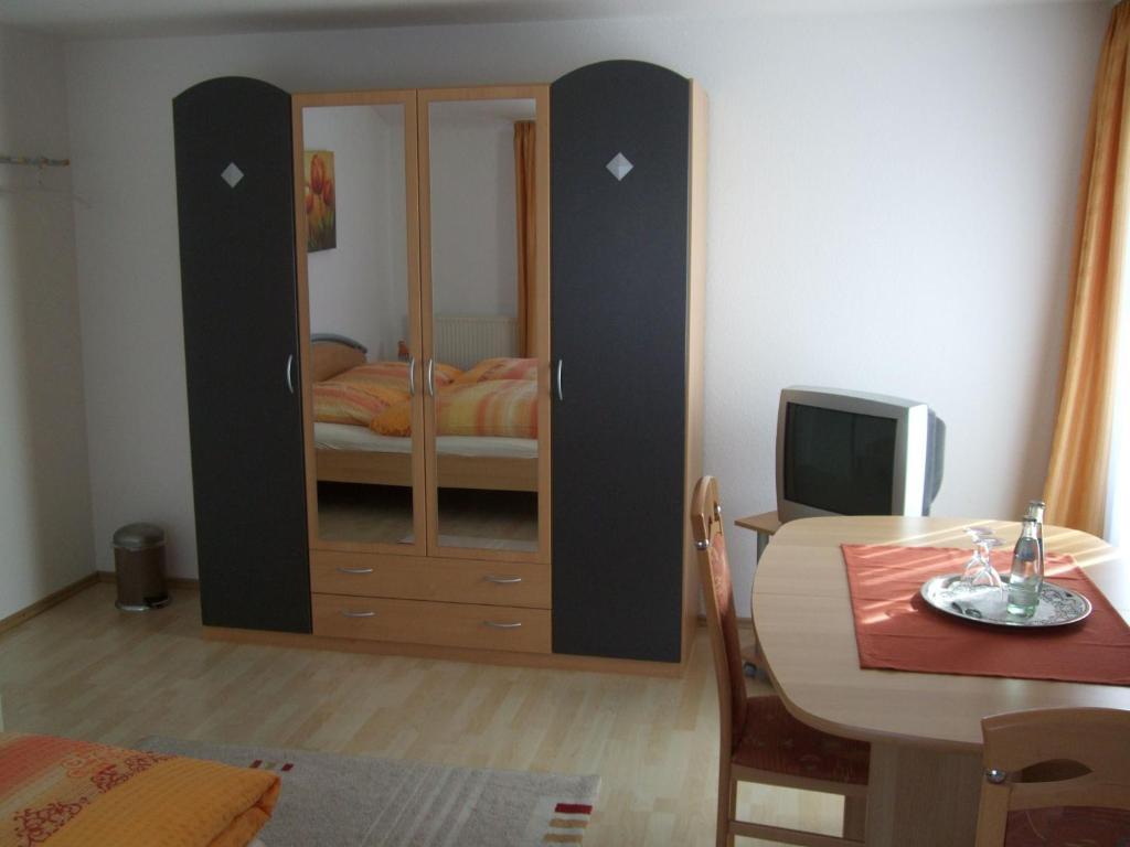 Pension Brunnenhof Roetgen Habitación foto